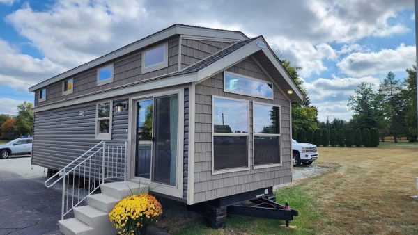 The Atlas – Kropf Island 4809 Cabin